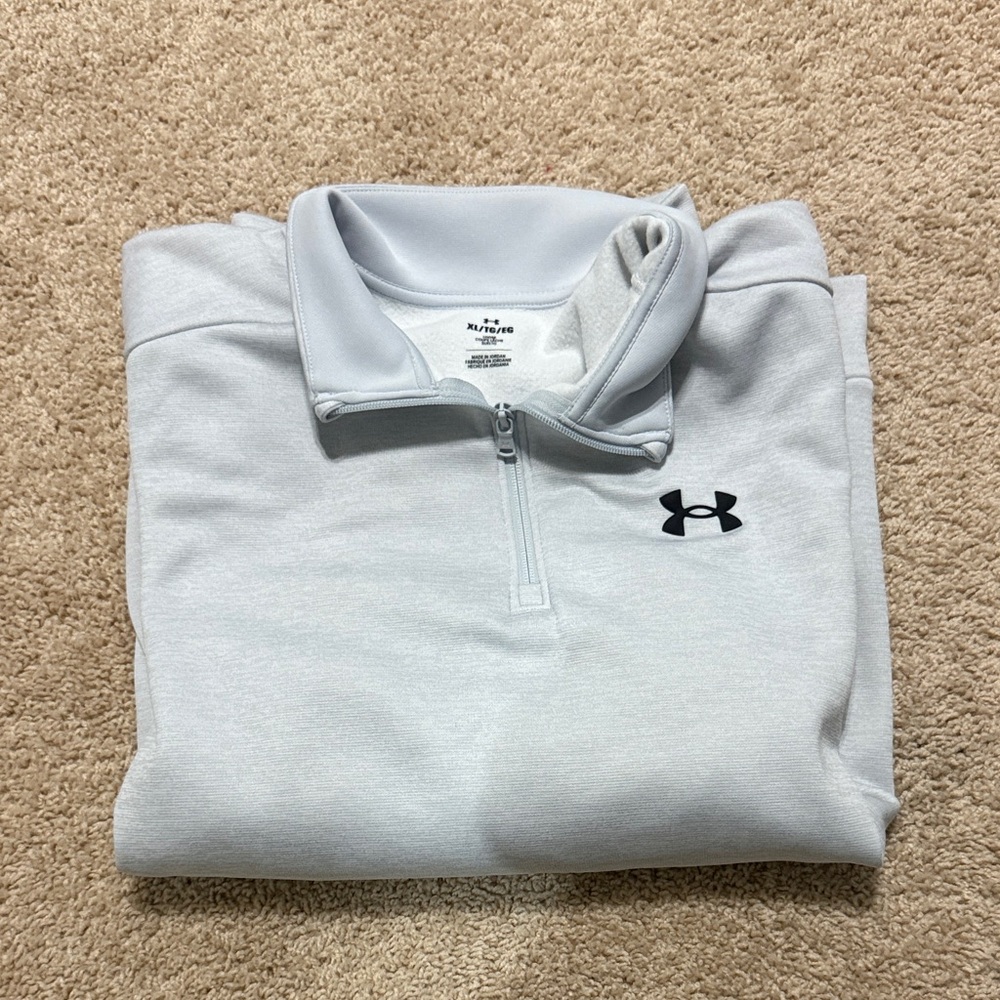 Under Armour Light Gray Quarter-Zip Top
